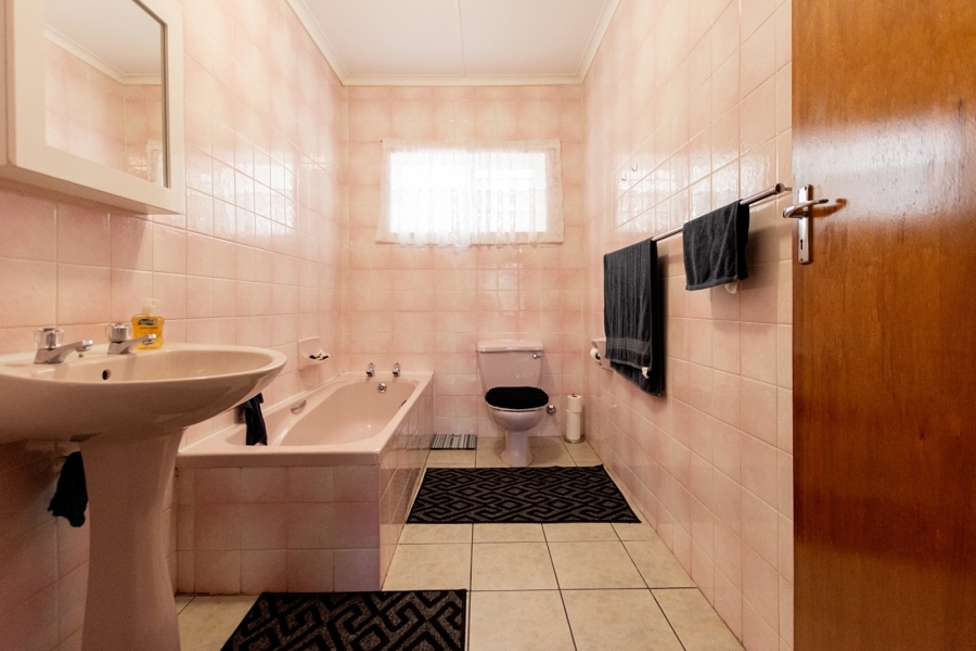 4 Bedroom Property for Sale in Port Owen Western Cape